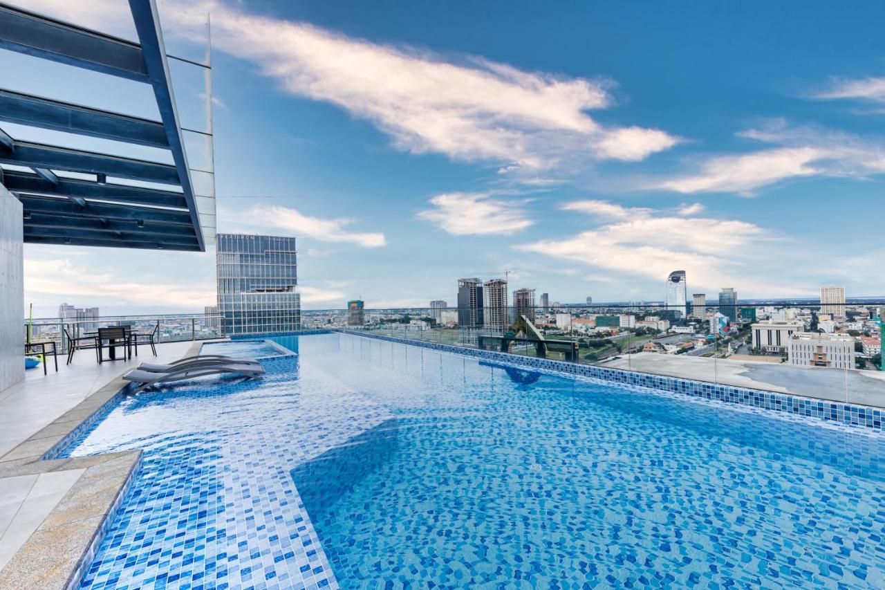 Luxcity Hotel & Apartment Phnom Penh Exterior foto